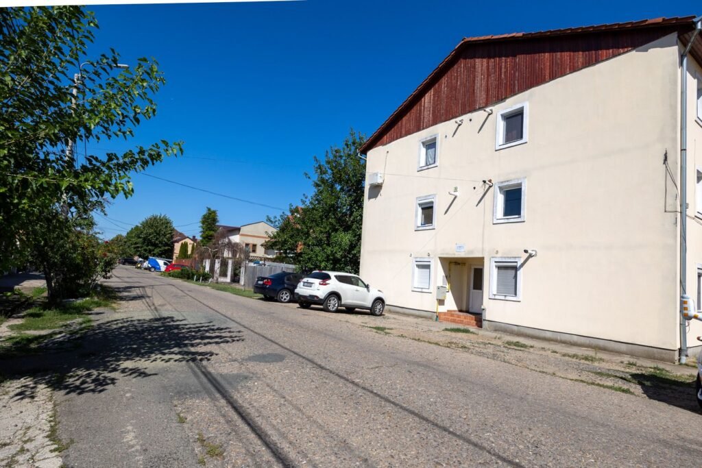 PRET NOU! Apartament 1 camera – renovat – Parneava, Arad – COMISION 0 De vânzare PRET NOU! Apartament 1 camera – renovat – Parneava, Arad – COMISION 0 în zona Parneava 1 camera Arad 1