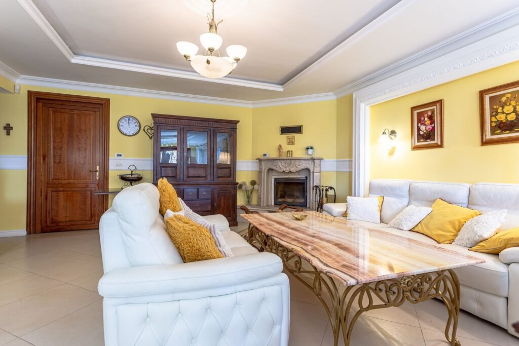 De vânzare Pensiune cotată 9+ pe Booking – O bijuterie imobiliară de 4 margarete! în zona Vest 10 camere Arad 5