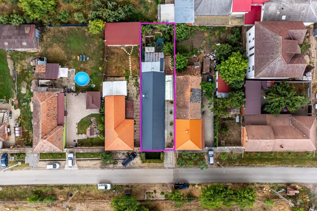 De vânzare REZERVAT! Casă locuibilă în Sânleani. în zona Arad 4 camere 3 dormitoare Arad 8