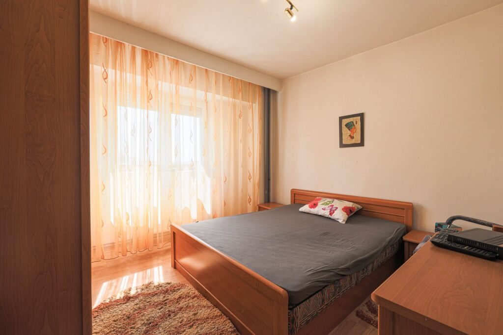 De vânzare Rezervat Apartament decomandat cu 3 camere in zona spitalului în zona Intim 3 camere 2 dormitoare Arad 7