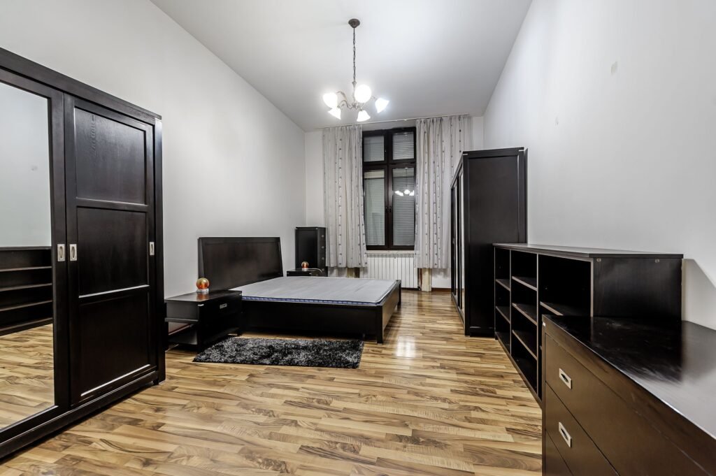 Apartament 2 camere – Etaj 1 – Palatul Neumann, Arad – COMISION 0% De vânzare Apartament 2 camere – Etaj 1 – Palatul Neumann, Arad – COMISION 0% în zona Ultracentral 2 camere 1 dormitor Arad 1