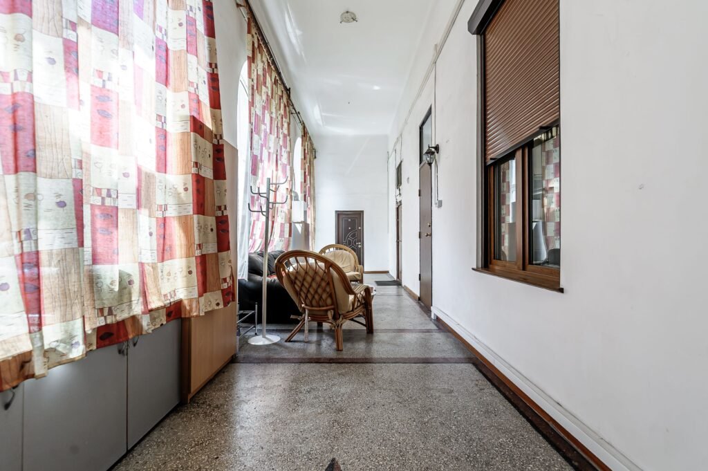 De vânzare Apartament 2 camere – Etaj 1 – Palatul Neumann, Arad – COMISION 0% în zona Ultracentral 2 camere 1 dormitor Arad 6