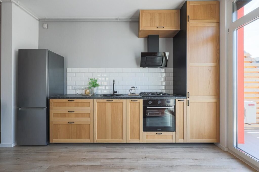 Apartament nou, mobilat & utilat, în complex rezidențial ARED De vânzare Apartament nou, mobilat & utilat, în complex rezidențial ARED în zona UTA 3 camere 2 dormitoare Arad 1