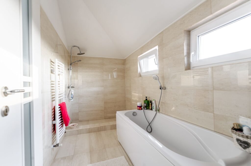 Apartament tip Samantha cu 3 camere în Bujac – etaj 2+M De vânzare Apartament tip Samantha cu 3 camere în Bujac – etaj 2+M în zona Bujac 3 camere 2 dormitoare Arad 6