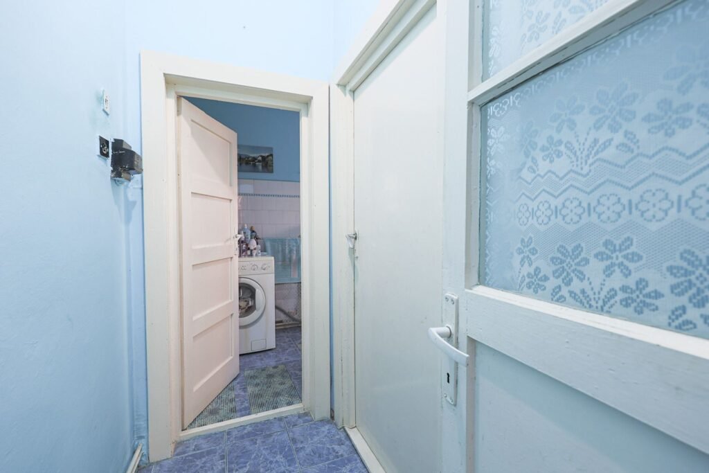 De vânzare Casă de vânzare în Grădiște – Arad – teren 316 mp în zona Gradiste 2 camere 2 dormitoare Arad 1