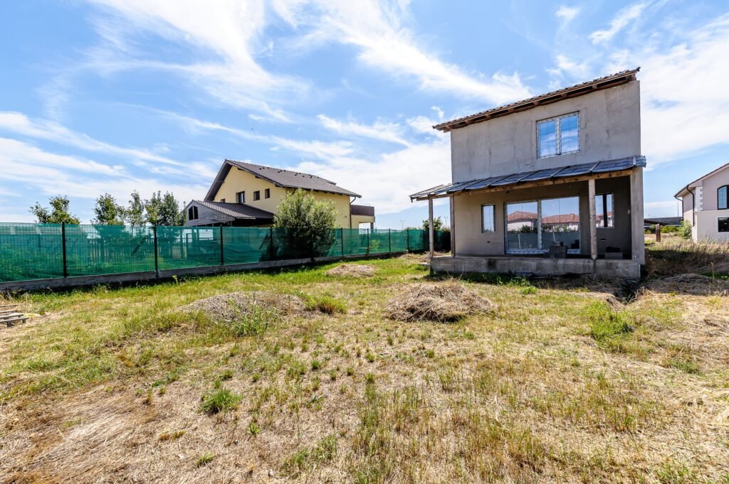 De vânzare Casă de vânzare – Aradul Nou, Str. Constituției în zona Aradul Nou 5 camere 4 dormitoare Arad 4