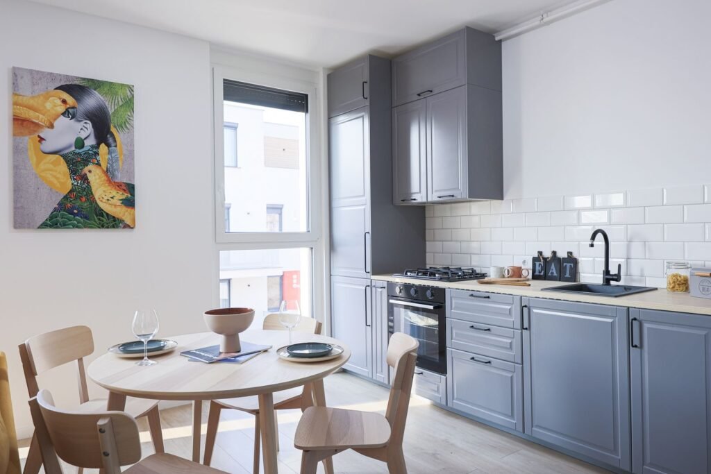 Cel mai ieftin apartament cu 3 camere NOU ARED Comision 0 De vânzare Cel mai ieftin apartament cu 3 camere NOU ARED Comision 0 în zona Aurel Vlaicu 3 camere 2 dormitoare Arad 2