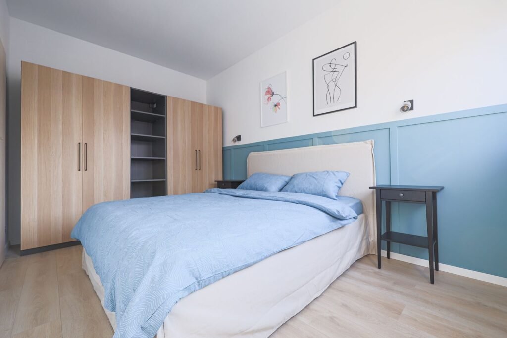 Cel mai ieftin apartament cu 3 camere NOU ARED Comision 0 De vânzare Cel mai ieftin apartament cu 3 camere NOU ARED Comision 0 în zona Aurel Vlaicu 3 camere 2 dormitoare Arad 4