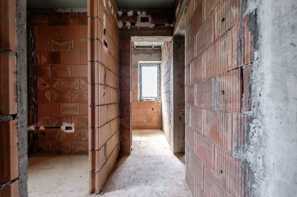 De vânzare Construcție nouă, parțial finalizată, cu proiect aprobat în Aradul Nou în zona Aradul Nou 4 camere 3 dormitoare Arad 10