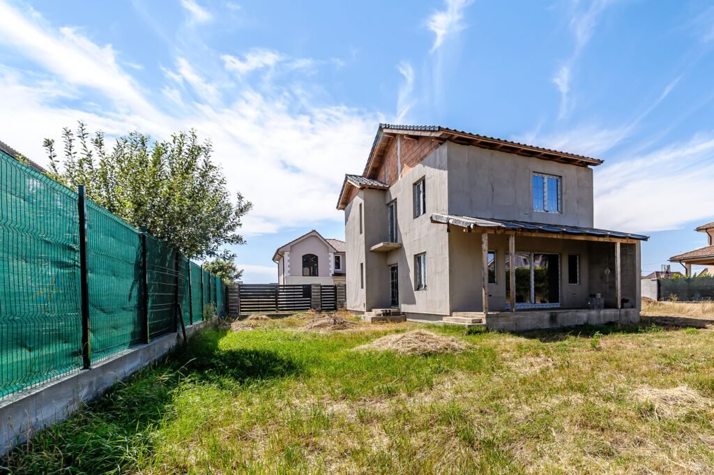 De vânzare Construcție nouă, parțial finalizată – Aradul Nou | 169.000 EUR în zona Aradul Nou 4 camere 3 dormitoare Arad 1