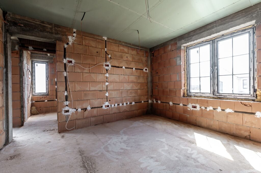 De vânzare Construcție nouă, parțial finalizată – Aradul Nou | 169.000 EUR în zona Aradul Nou 4 camere 3 dormitoare Arad 1