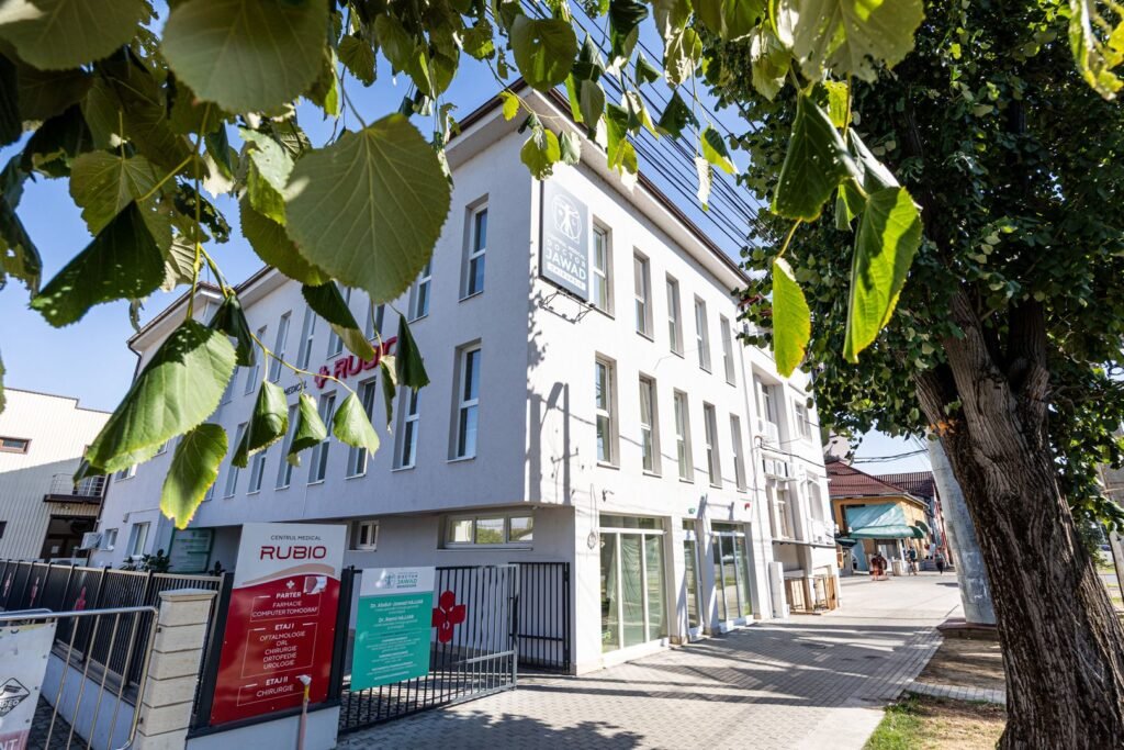 De închiriat De închiriat spațiu comercial – Calea Victoriei, Arad – COMISION 0% în zona Central 3 camere Arad 2