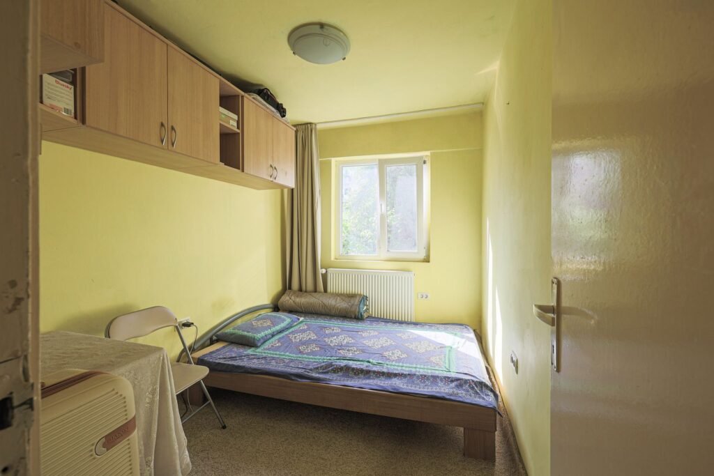 PRET NOU! Apartament decomandat 2 camere – Banu Maracine – COMISION 0% De vânzare PRET NOU! Apartament decomandat 2 camere – Banu Maracine – COMISION 0% în zona Banu Mărăcine 2 camere 1 dormitor Arad 3