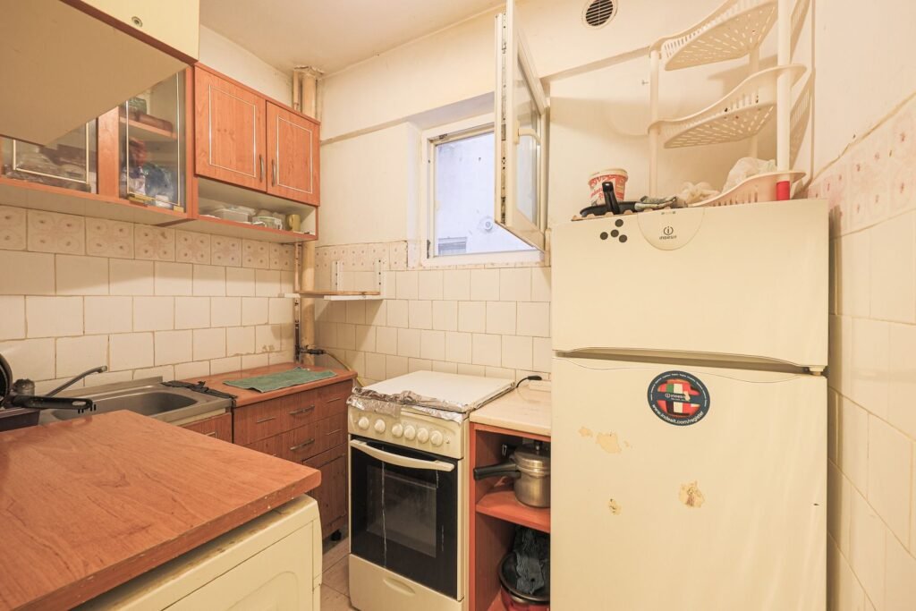 PRET NOU! Apartament decomandat 2 camere – Banu Maracine – COMISION 0% De vânzare PRET NOU! Apartament decomandat 2 camere – Banu Maracine – COMISION 0% în zona Banu Mărăcine 2 camere 1 dormitor Arad 4