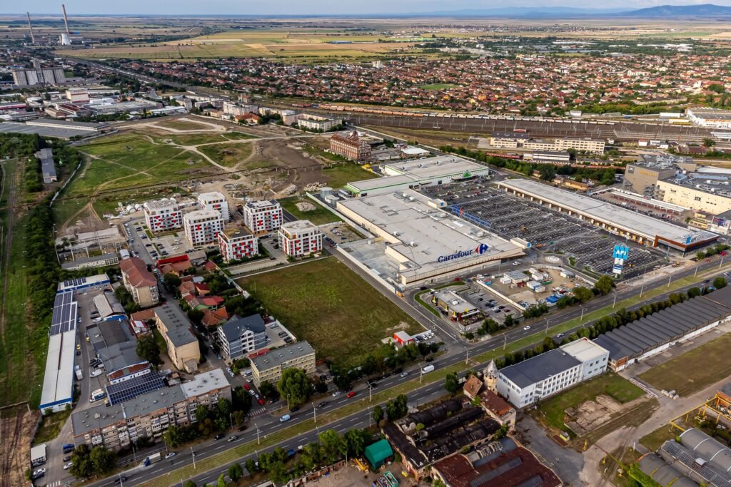Teren de casă 300 mp – toate utilitățile, zonă ARED lângă AFI De vânzare Teren de casă 300 mp – toate utilitățile, zonă ARED lângă AFI în zona UTA Arad 6