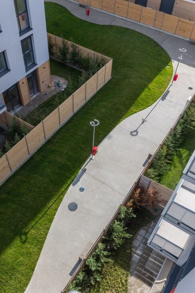 Unic în complexul ARED – Apartament cu grădină proprie De vânzare Unic în complexul ARED – Apartament cu grădină proprie în zona UTA 3 camere 2 dormitoare Arad 1