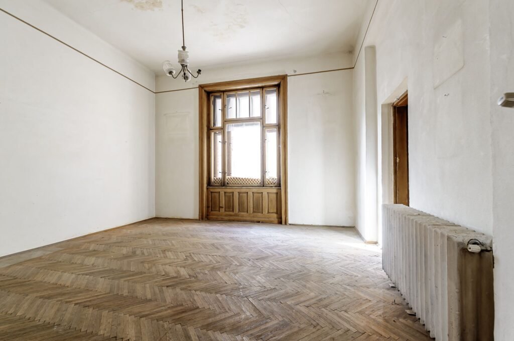 De vânzare VÂNDUT! Apartament cu 4 Camere în Palatul Bohuș, Arad în zona Ultracentral 4 camere 3 dormitoare Arad 1