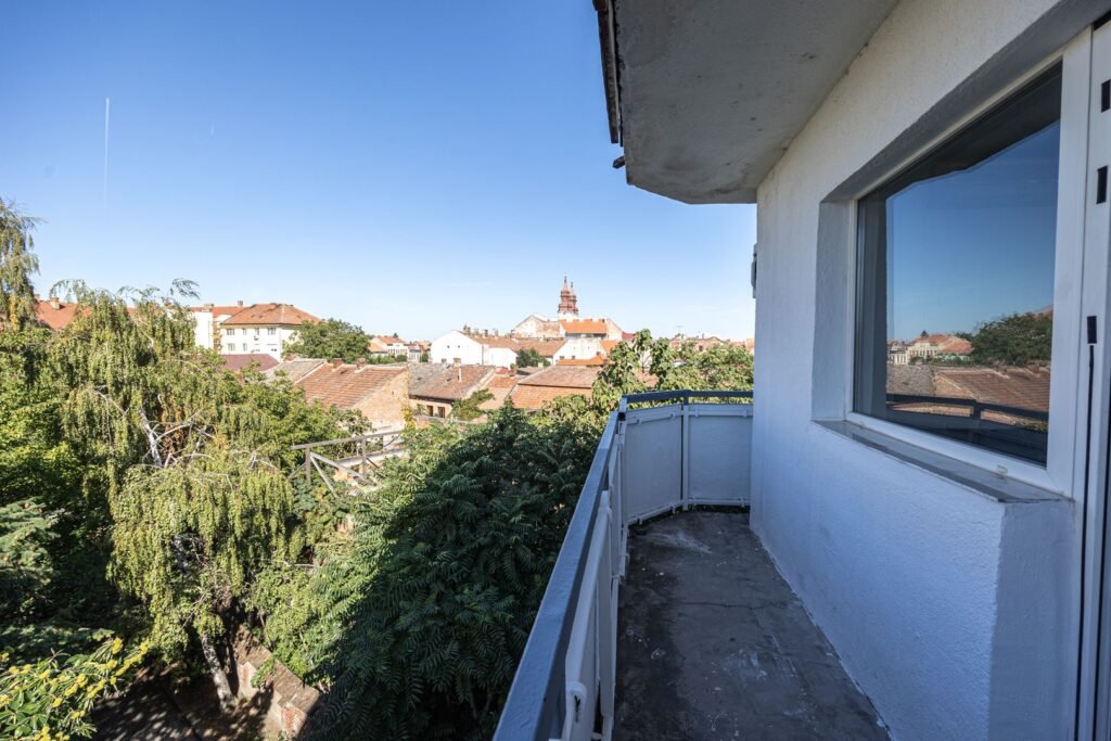 Apartament 2 camere – renovat – zona Piața Catedralei – COMISION 0% De vânzare Apartament 2 camere – renovat – zona Piața Catedralei – COMISION 0% în zona Central 2 camere 1 dormitor Arad 5