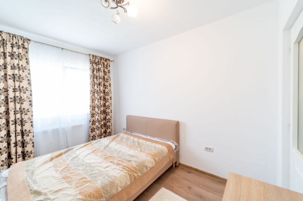 De vânzare Apartament modern,  cu un dormitor, str Tudor Vladoimirescu Arad în zona Central 1 camera 1 dormitor Arad 3
