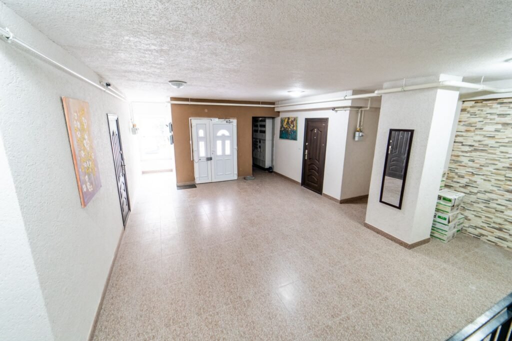 De vânzare Apartament modern,  cu un dormitor, str Tudor Vladoimirescu Arad în zona Central 1 camera 1 dormitor Arad 8