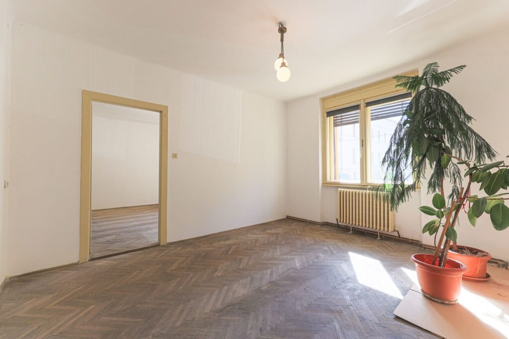 De vânzare Apartament pe str. Vicențiu Babeș – Ideal pentru locuință sau birouri în zona Ultracentral 3 camere 2 dormitoare Arad 6
