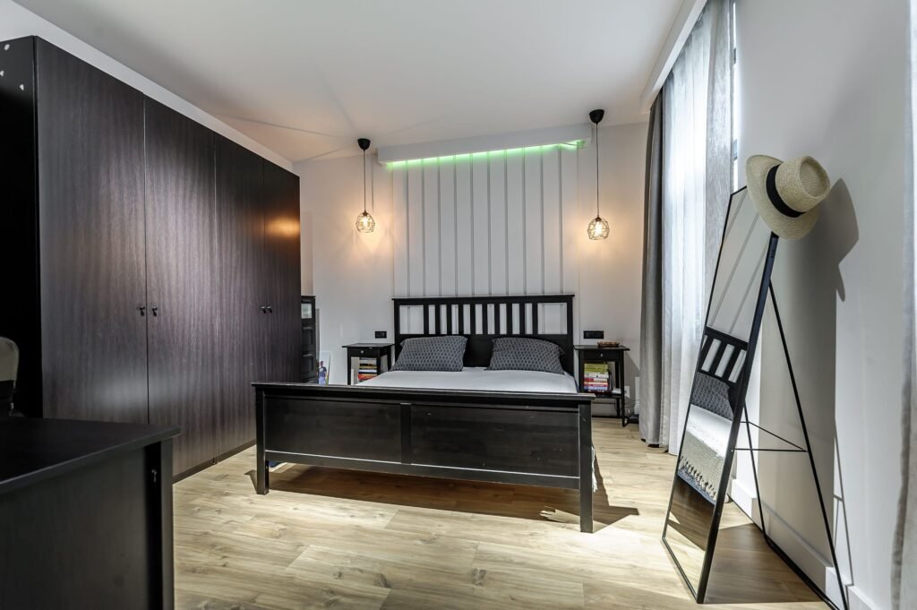 De vânzare Apartament tip casa, cu gradina proprie, in zona centrala a Aradului în zona Ultracentral 3 camere 2 dormitoare Arad 5