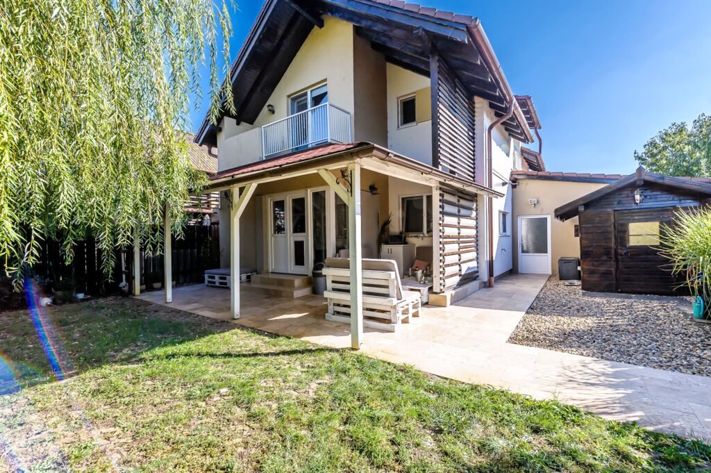 De vânzare Casă de vânzare – Via Carmina, Vladimirescu -zonă rezidențială premium în zona Arad 4 camere 3 dormitoare Arad 1