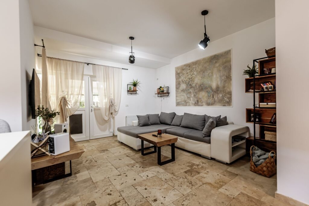 De vânzare Casă de vânzare – Via Carmina, Vladimirescu -zonă rezidențială premium în zona Arad 4 camere 3 dormitoare Arad 1