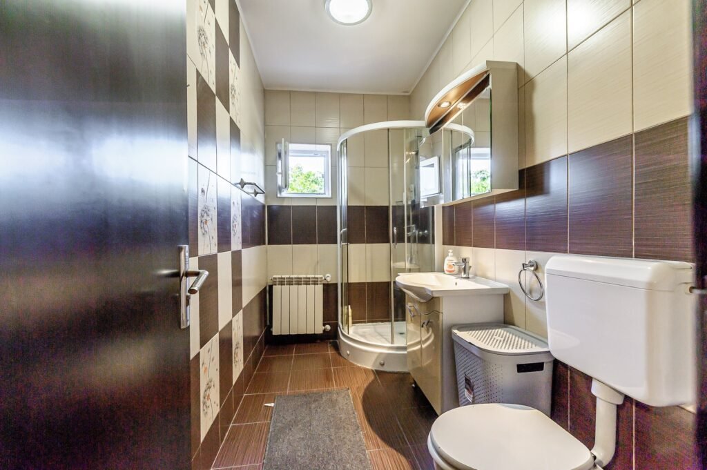 DE ÎNCHIRIAT! Apartament spațios, 2 camere decomandat, Podgoria Arad De închiriat DE ÎNCHIRIAT! Apartament spațios, 2 camere decomandat, Podgoria Arad în zona Ultracentral 2 camere 1 dormitor Arad 8