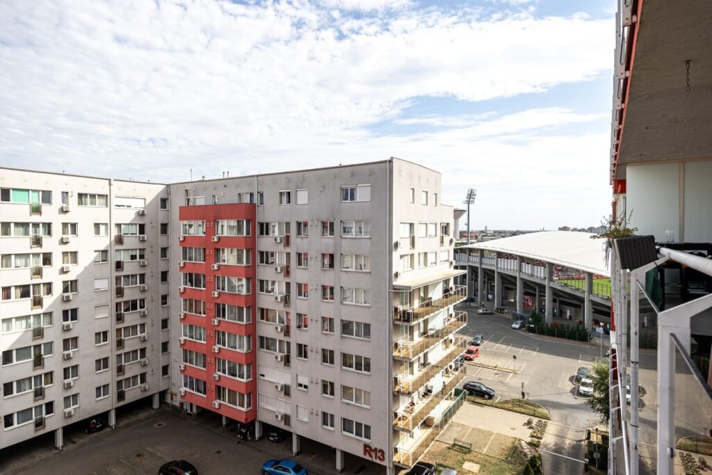 OCAZIE Apartament cu 2 camere etaj intermediar in ARED UTA COMISION 0 De vânzare OCAZIE Apartament cu 2 camere etaj intermediar in ARED UTA COMISION 0 în zona UTA 2 camere 1 dormitor Arad 5