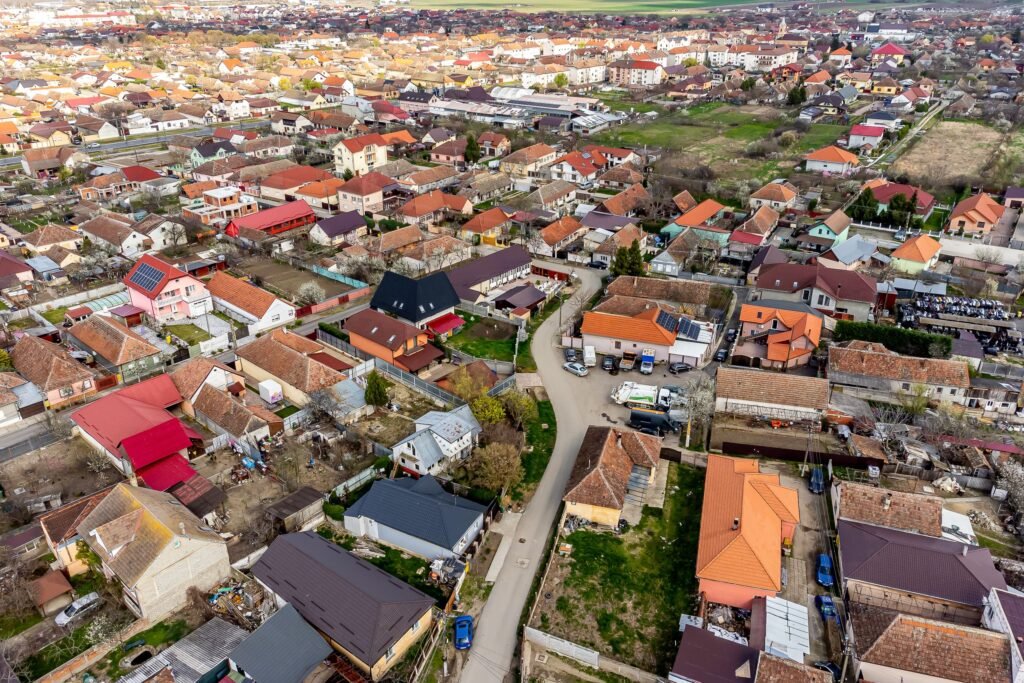 De vânzare PRET NOU! Casa la pret de apartament – Vladimirescu,Arad – COMISION 0% în zona Arad 3 camere 2 dormitoare Arad 3