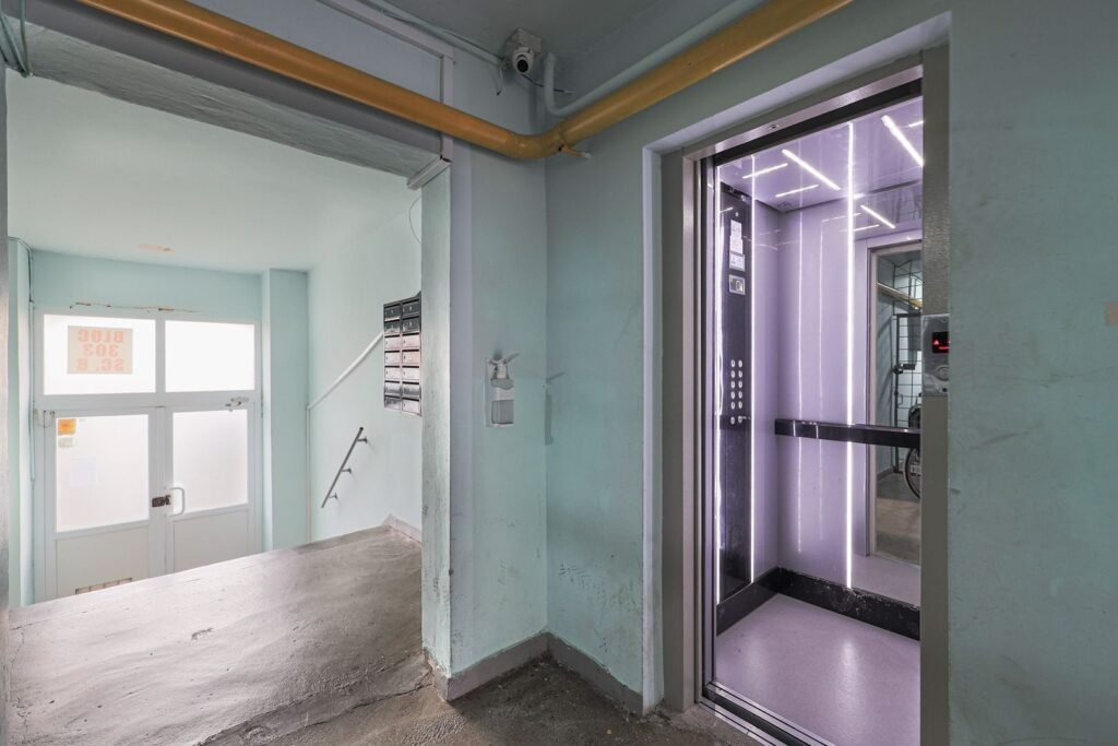 De vânzare REZERVAT!Vedere directă spre faleza Mureșului, Micalaca 300 în zona Micalaca 4 camere 3 dormitoare Arad 13