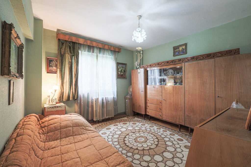 De vânzare REZERVAT!Vedere directă spre faleza Mureșului, Micalaca 300 în zona Micalaca 4 camere 3 dormitoare Arad 9