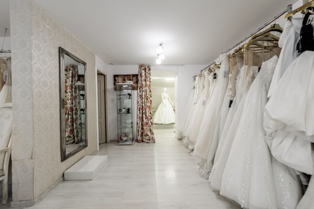 Spațiu comercial cu accesibilitate, str. Bolintineanu, lângă Podgoria De vânzare Spațiu comercial cu accesibilitate, str. Bolintineanu, lângă Podgoria în zona Central 2 camere Arad 4