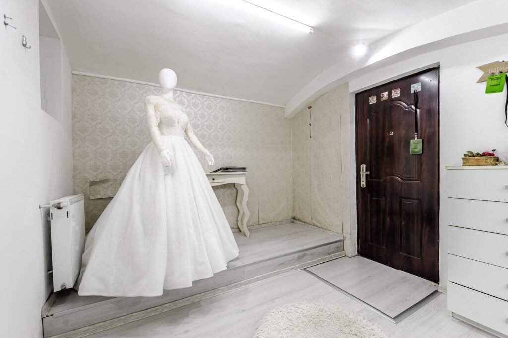 Spațiu comercial cu accesibilitate, str. Bolintineanu, lângă Podgoria De vânzare Spațiu comercial cu accesibilitate, str. Bolintineanu, lângă Podgoria în zona Central 2 camere Arad 7