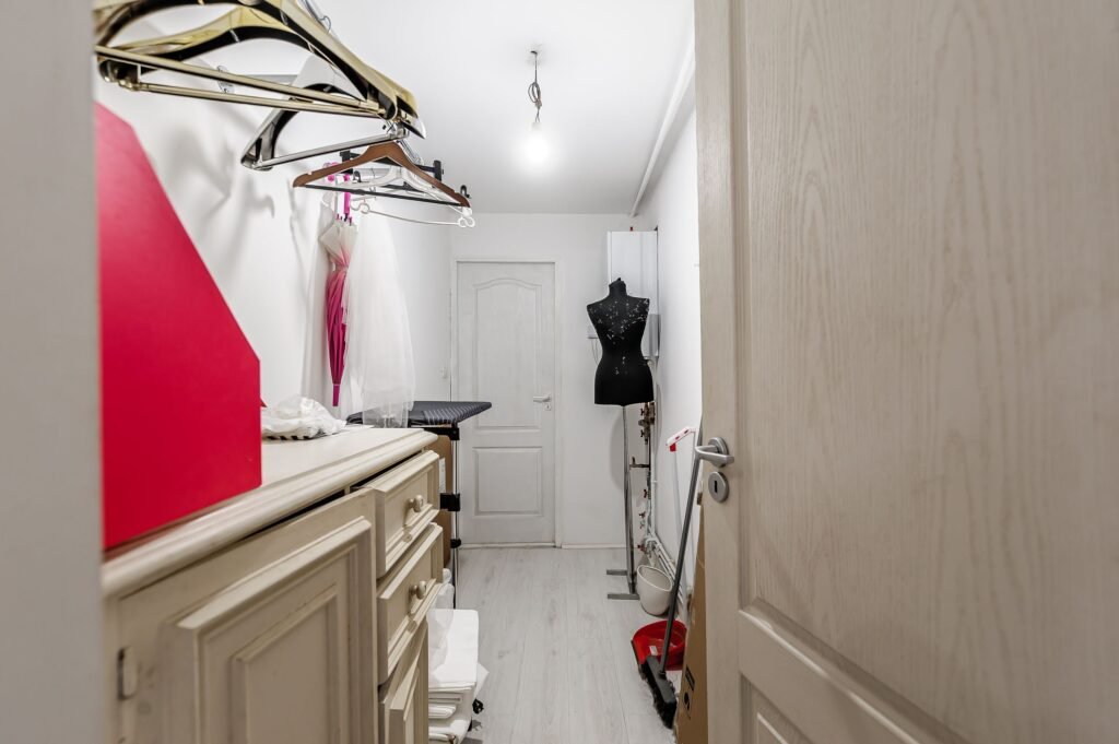 Spațiu comercial cu accesibilitate, str. Bolintineanu, lângă Podgoria De vânzare Spațiu comercial cu accesibilitate, str. Bolintineanu, lângă Podgoria în zona Central 2 camere Arad 8