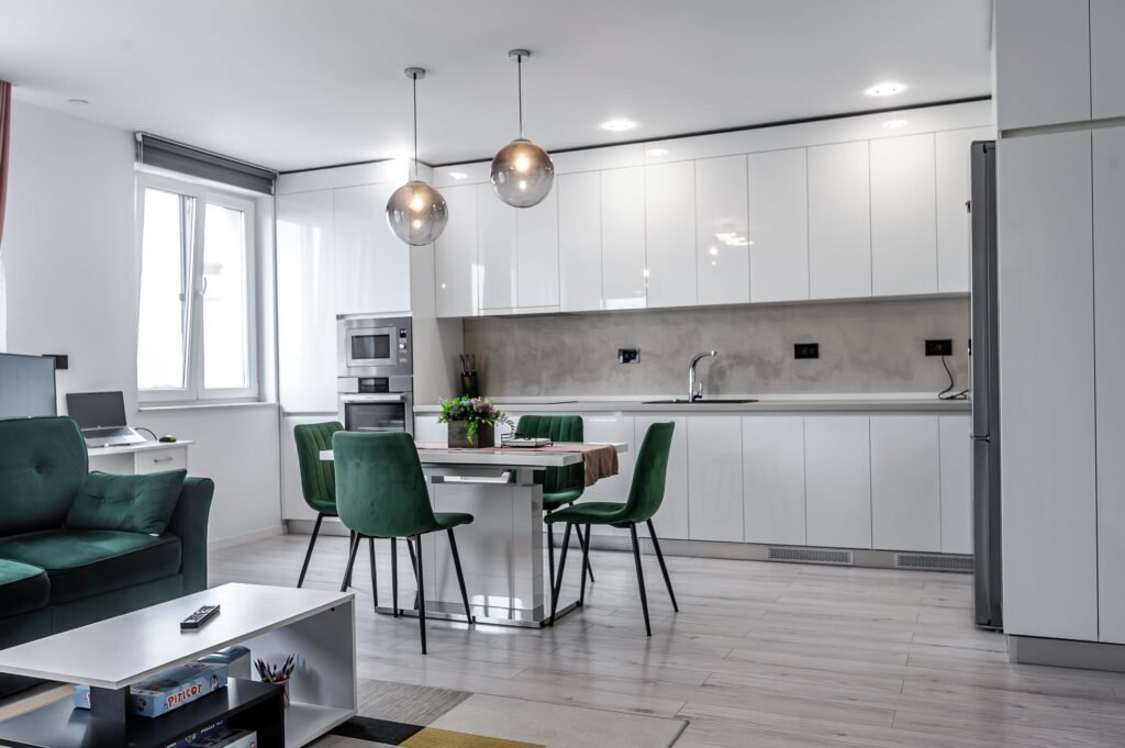 Apartament superb, ultrafinisat, bloc nou lângă Medlife Genesys De vânzare Apartament superb, ultrafinisat, bloc nou lângă Medlife Genesys în zona Micalaca 2 camere 1 dormitor Arad 1