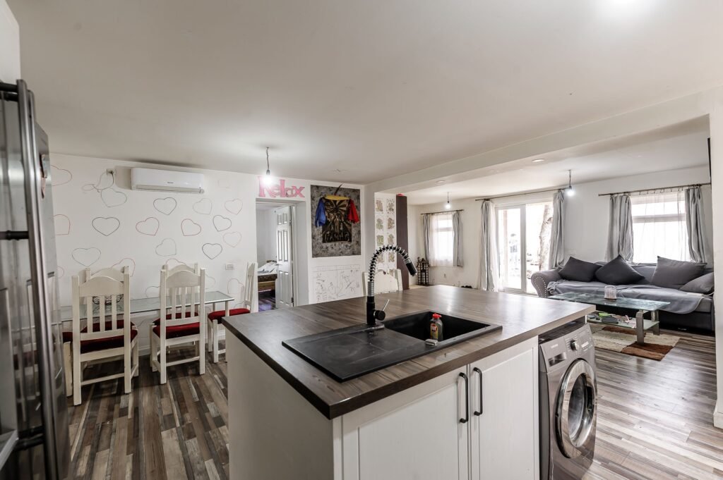 De vânzare Casa 3 camere P+M în Munar, la 25 km de Arad – COMISION 0% în zona Arad 3 camere 2 dormitoare Arad 3