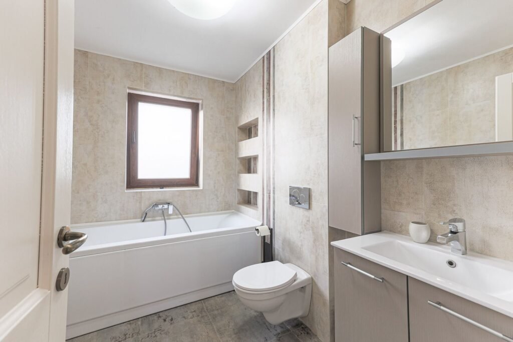 De vânzare Casă premium în Subcetate, construcție nouă finisaje de lux Comision 0 în zona Subcetate 5 camere 4 dormitoare Arad 1