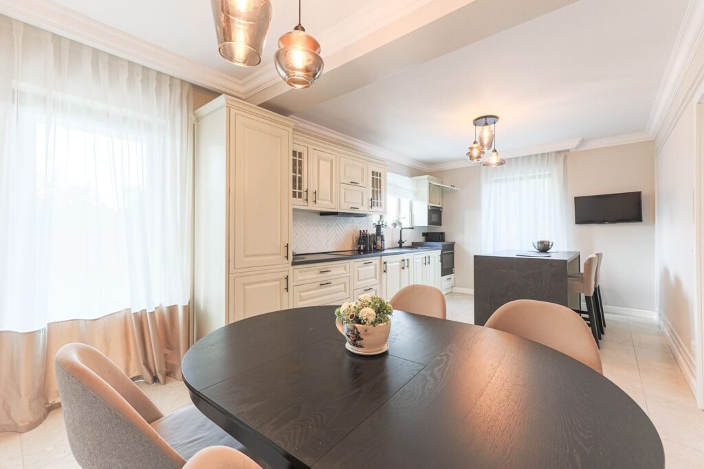 De vânzare Casă premium în Subcetate, construcție nouă finisaje de lux Comision 0 în zona Subcetate 5 camere 4 dormitoare Arad 1