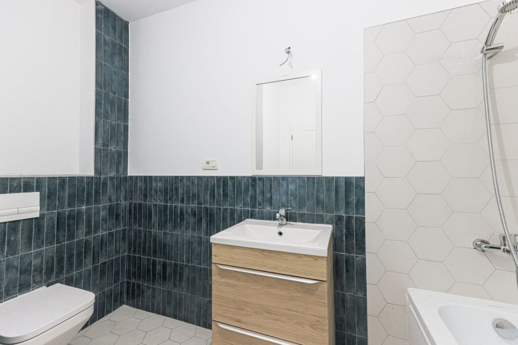 De vânzare Investiție sigură: apartament 2 camere, imobil nou, parcare inclusă în zona Central 2 camere 1 dormitor Arad 11