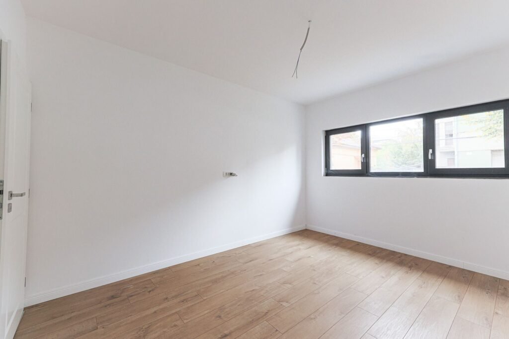 De vânzare Investiție sigură: apartament 2 camere, imobil nou, parcare inclusă în zona Central 2 camere 1 dormitor Arad 5