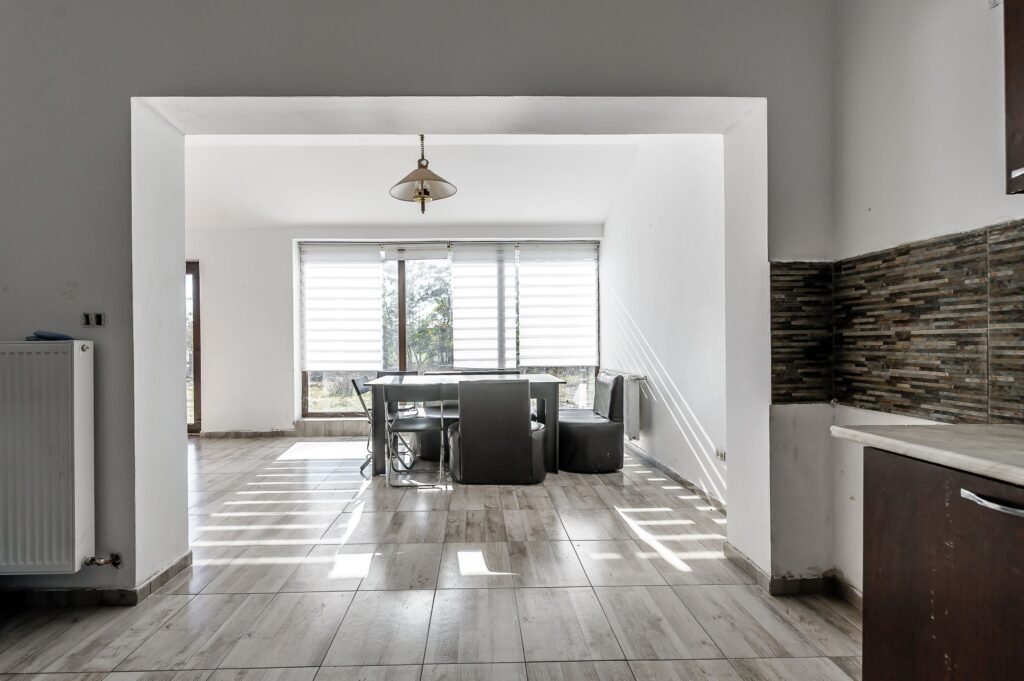 De vânzare Vândut! Casă nouă– Sânnicolau Mic, str. Brândușei în zona Sannicolau Mic 6 camere 4 dormitoare Arad 1