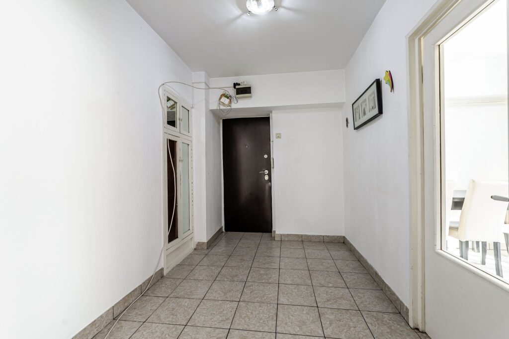 Apartament 2 Camere, Etajul 1, Piața mică, Arad De vânzare Apartament 2 Camere, Etajul 1, Piața mică, Arad în zona Central 2 camere 1 dormitor Arad 6