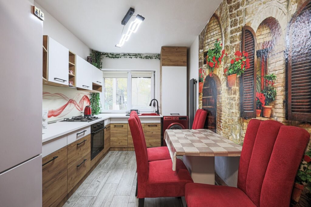 De vânzare Apartament central, renovat și mobilat, pe strada Tudor Vladimirescu în zona Ultracentral 2 camere 1 dormitor Arad 1