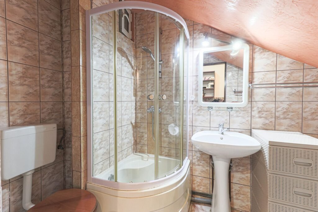 De vânzare Apartament cu 2 camere la curte comună, pe str. Barabas Bela în zona Central 2 camere 1 dormitor Arad 6