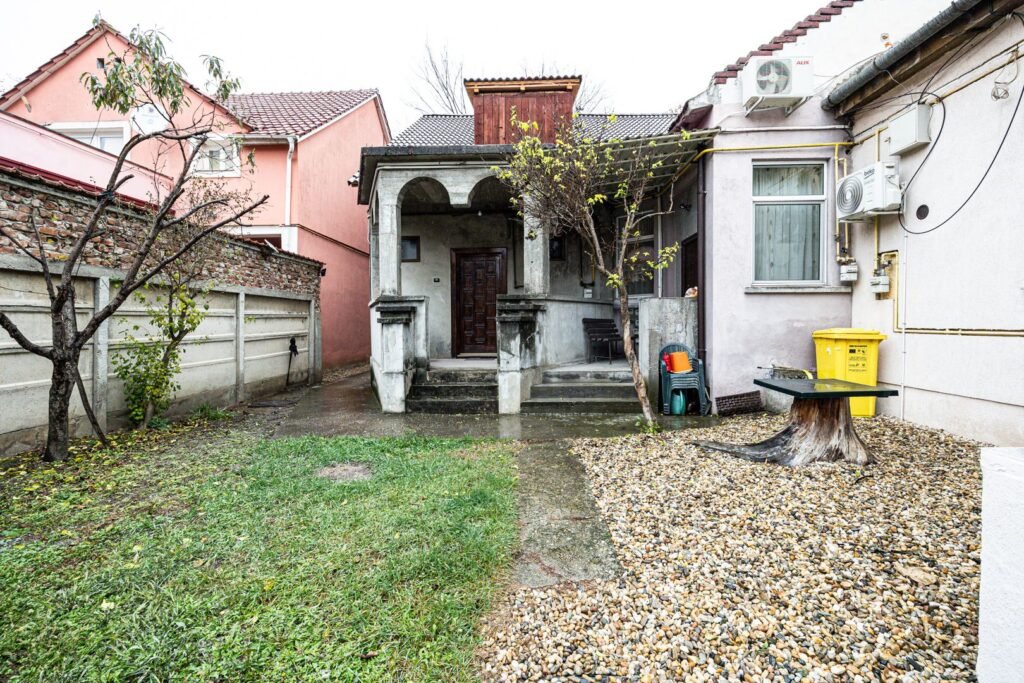 De vânzare Apartament cu 2 camere la curte comună, pe str. Barabas Bela în zona Central 2 camere 1 dormitor Arad 9