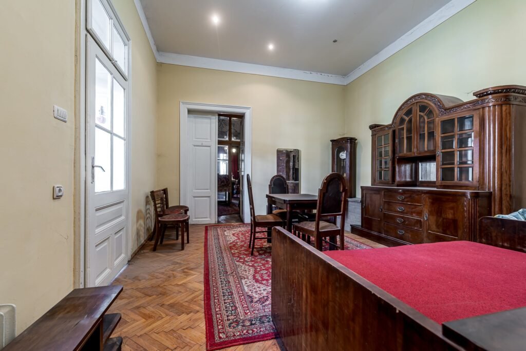 De vânzare Apartament ultracentral – parter înalt – str. Lucian Blaga, Arad în zona Central 2 camere 2 dormitoare Arad 1