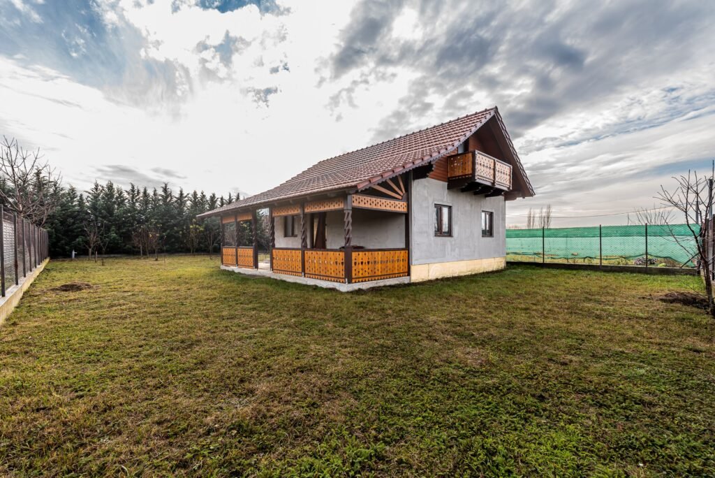 De vânzare Casă individuală în Dorobanți – 21 km de Arad în zona Arad 3 camere 2 dormitoare Arad 1