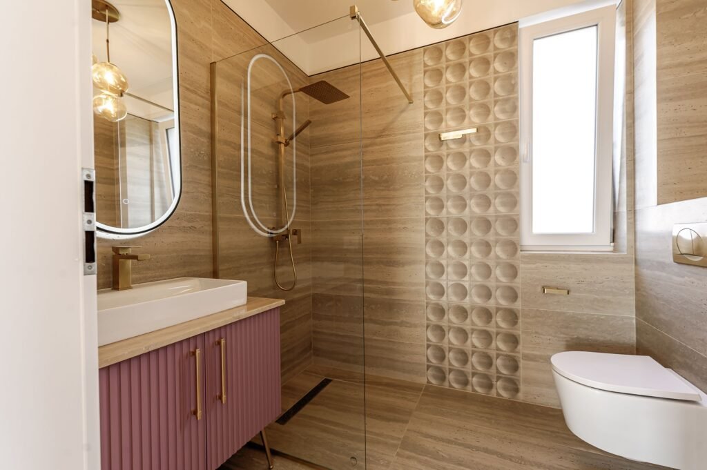 De vânzare Clădire nouă P+2 cu showroom și birouri în Arad în zona Parneava 12 camere Arad 1